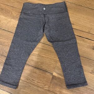 Gray Cropped Leggings lululemon… reversible to black
Solid